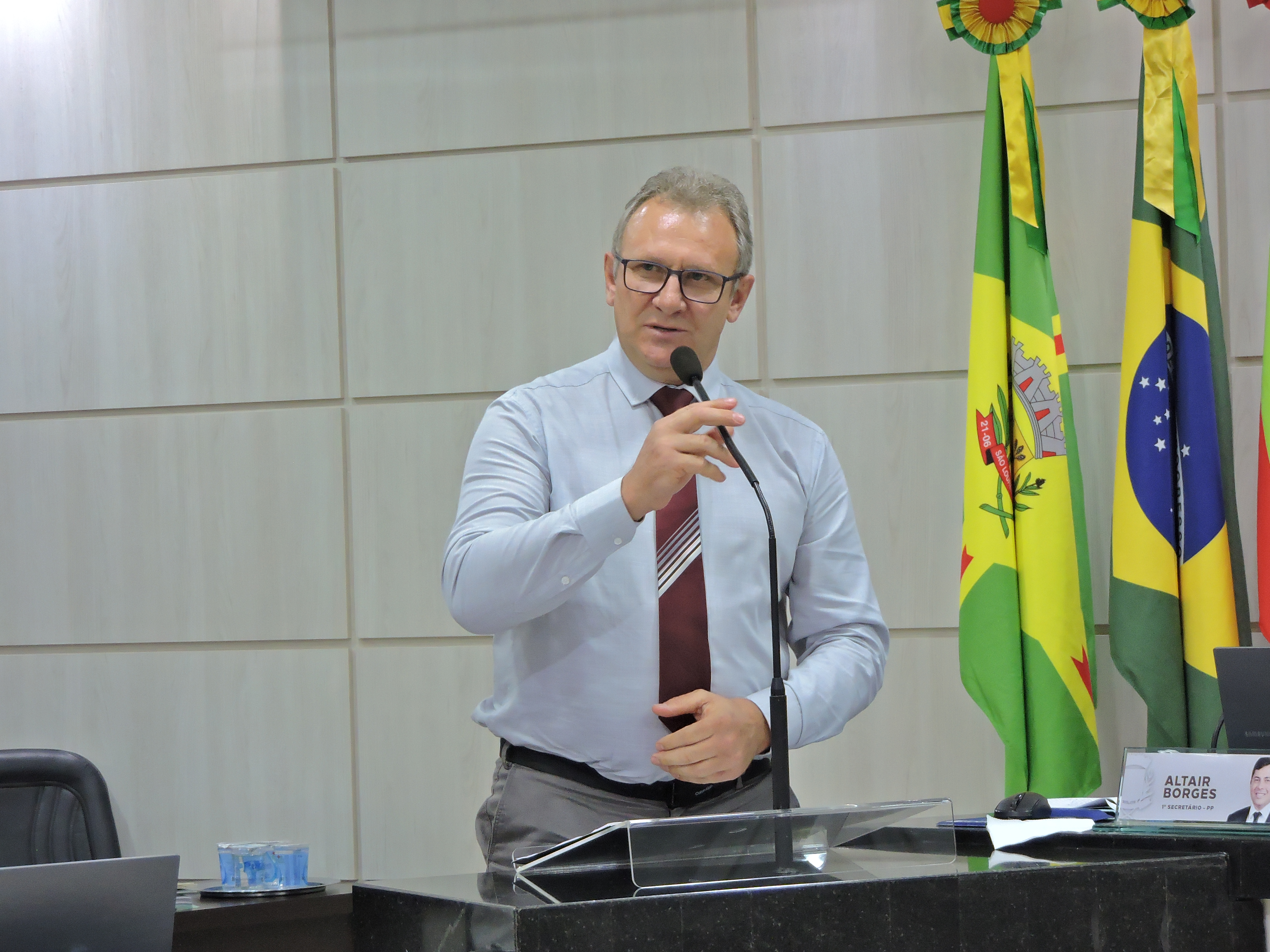 Bombassaro sugere melhorias no acesso à Escola Básica Municipal Nossa Senhora de Lourdes