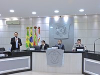 Câmara aprova requerimento solicitando esclarecimentos sobre cartão vale alimentação 