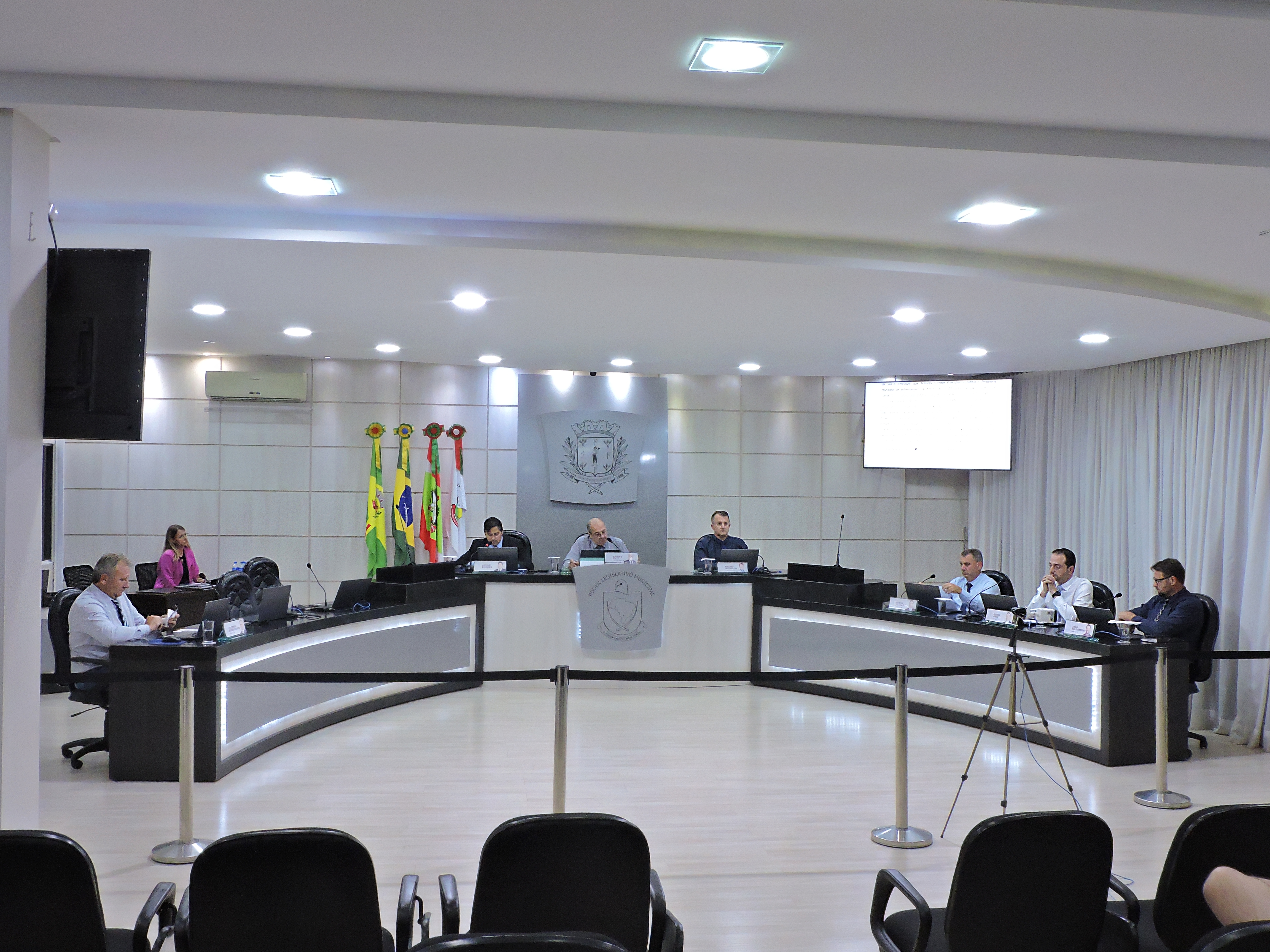 Câmara de São Lourenço do Oeste aprova ampliação de custeio de transporte para atividades educacionais e culturais