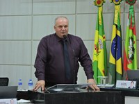 César Piran sugere troca do piso da quadra da Arena São Lourenço 