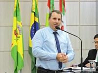 Edson Ferrari e Mauro Michelon solicitam informações sobre asfaltamento entre São Roque e Ouro Verde 