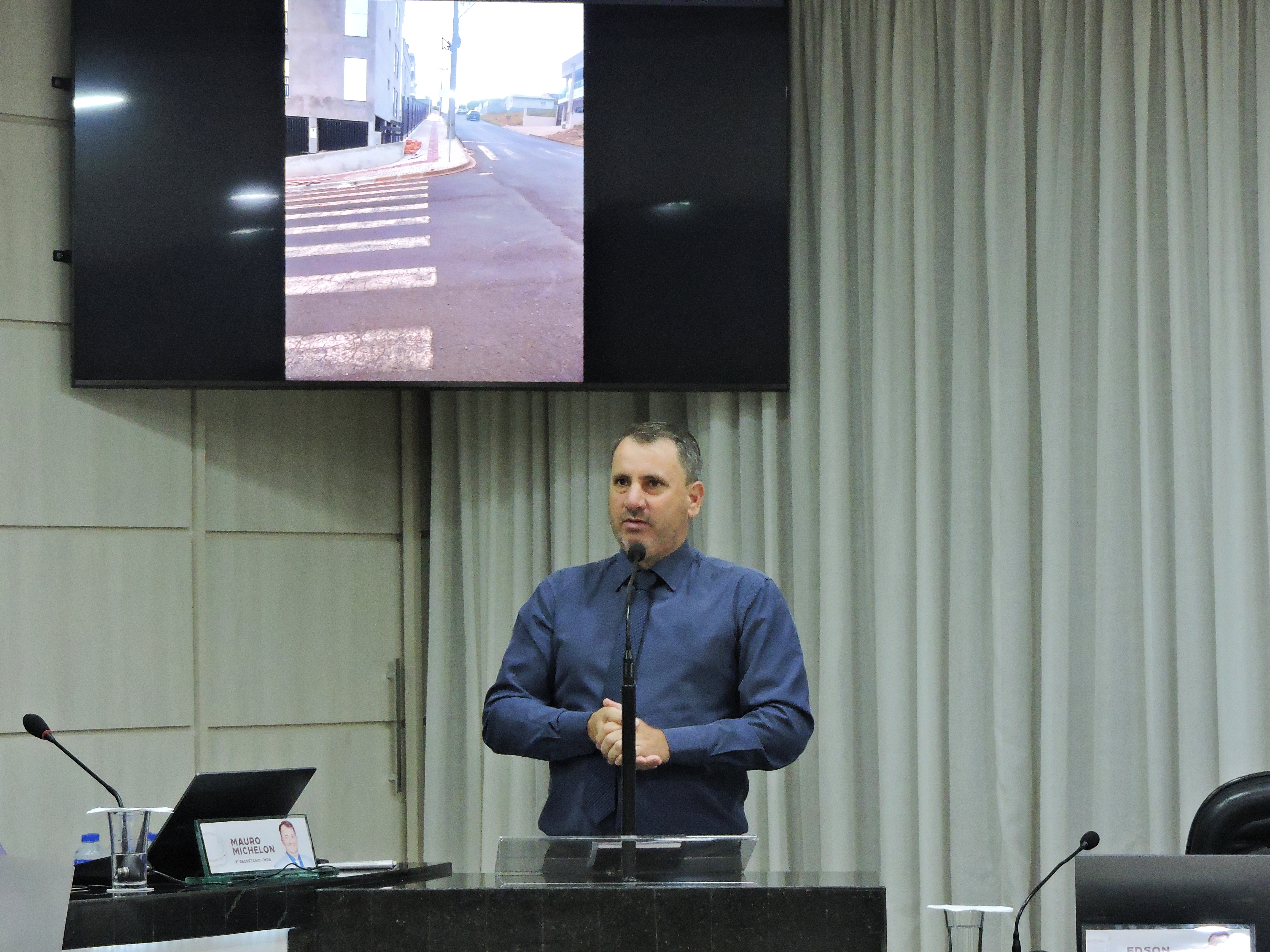 Edson Ferrari sugere implantação de passeio público em ponto do bairro Santa Catarina