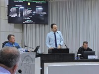 Jader Ioris e vereadores do PP propõem campanha de orientação a idosos contra golpes e crimes digitais