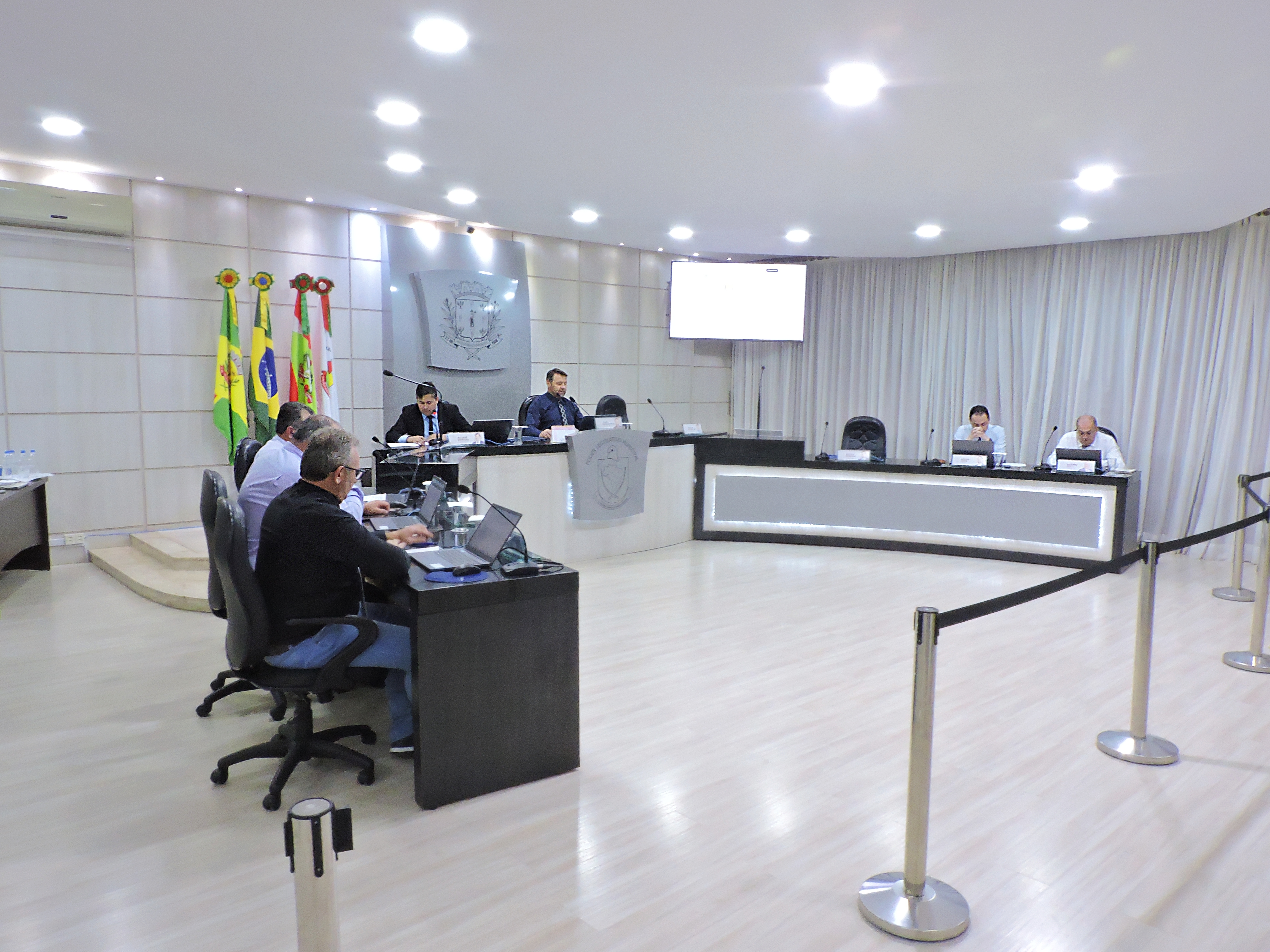 Legislativo aprova atualização da legislação sobre desenvolvimento econômico