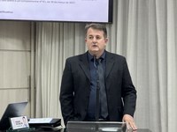 Michelon propõe emenda supressiva à projeto que trata da isenção do pagamento de taxas de inscrição em concursos públicos e teste seletivo