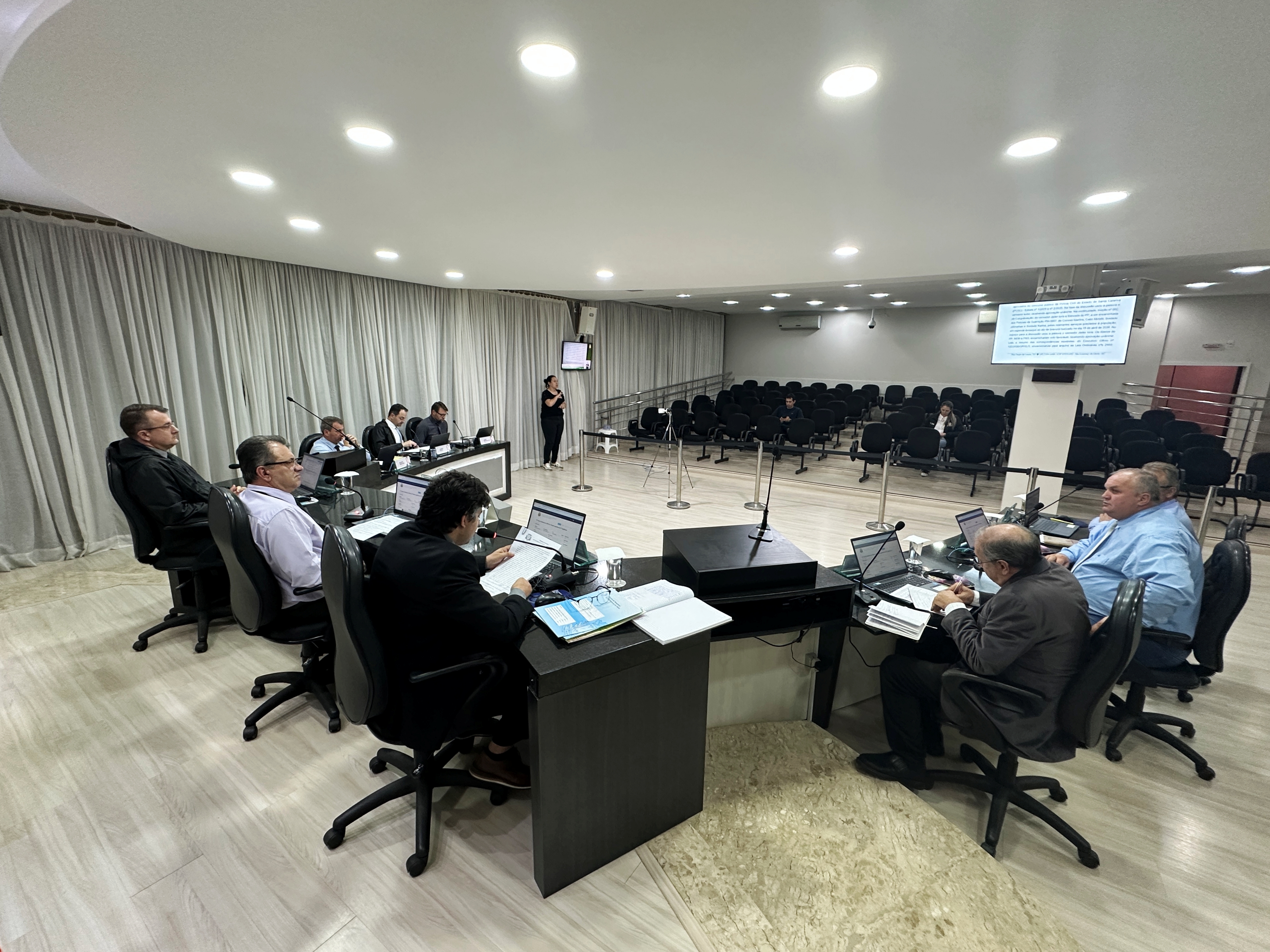 Projeto de lei propõe denominação de vias públicas nos loteamentos Costa e Green Valley