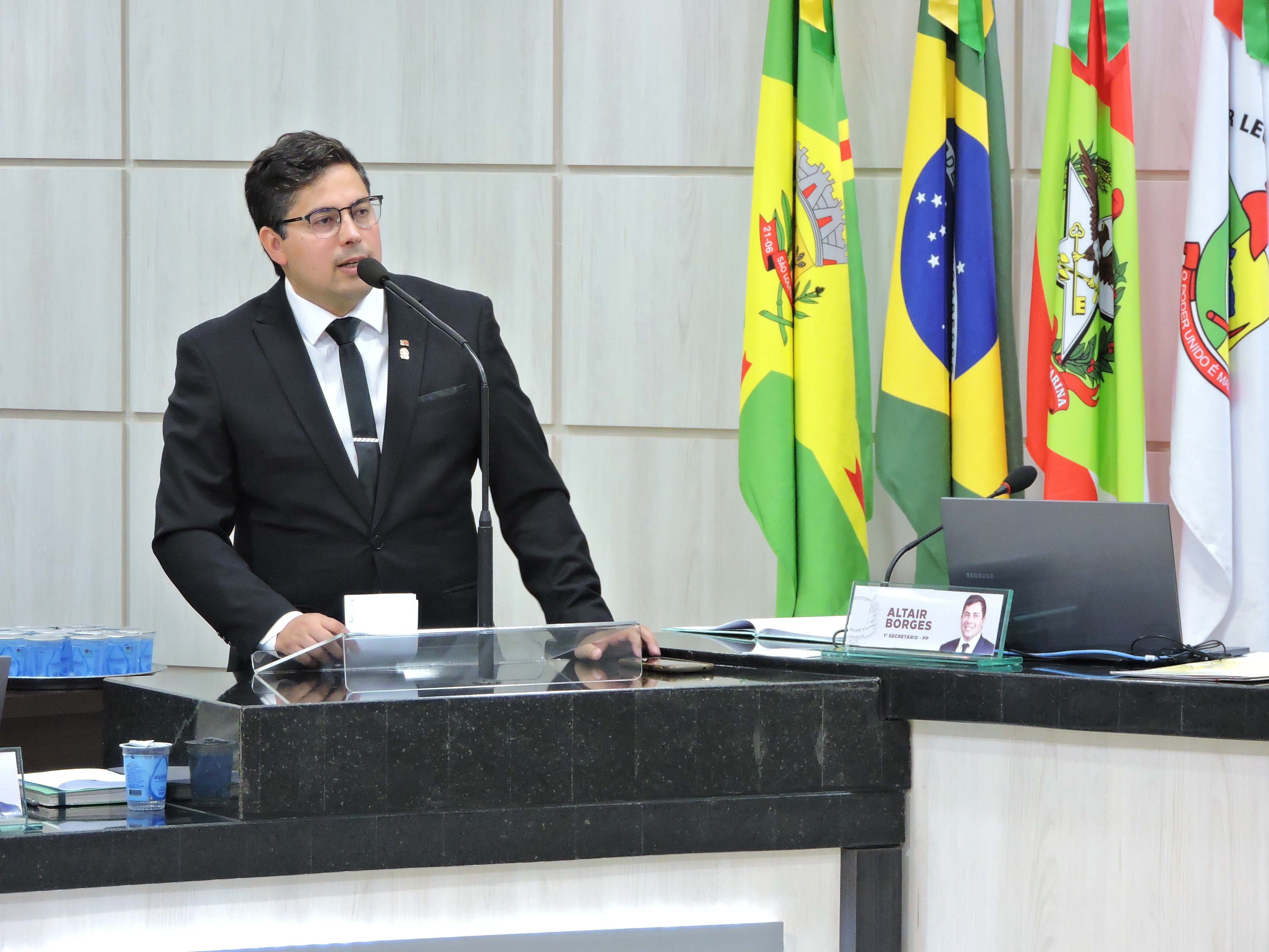 Requerimento pede informações sobre Planejamento Municipal da Educação