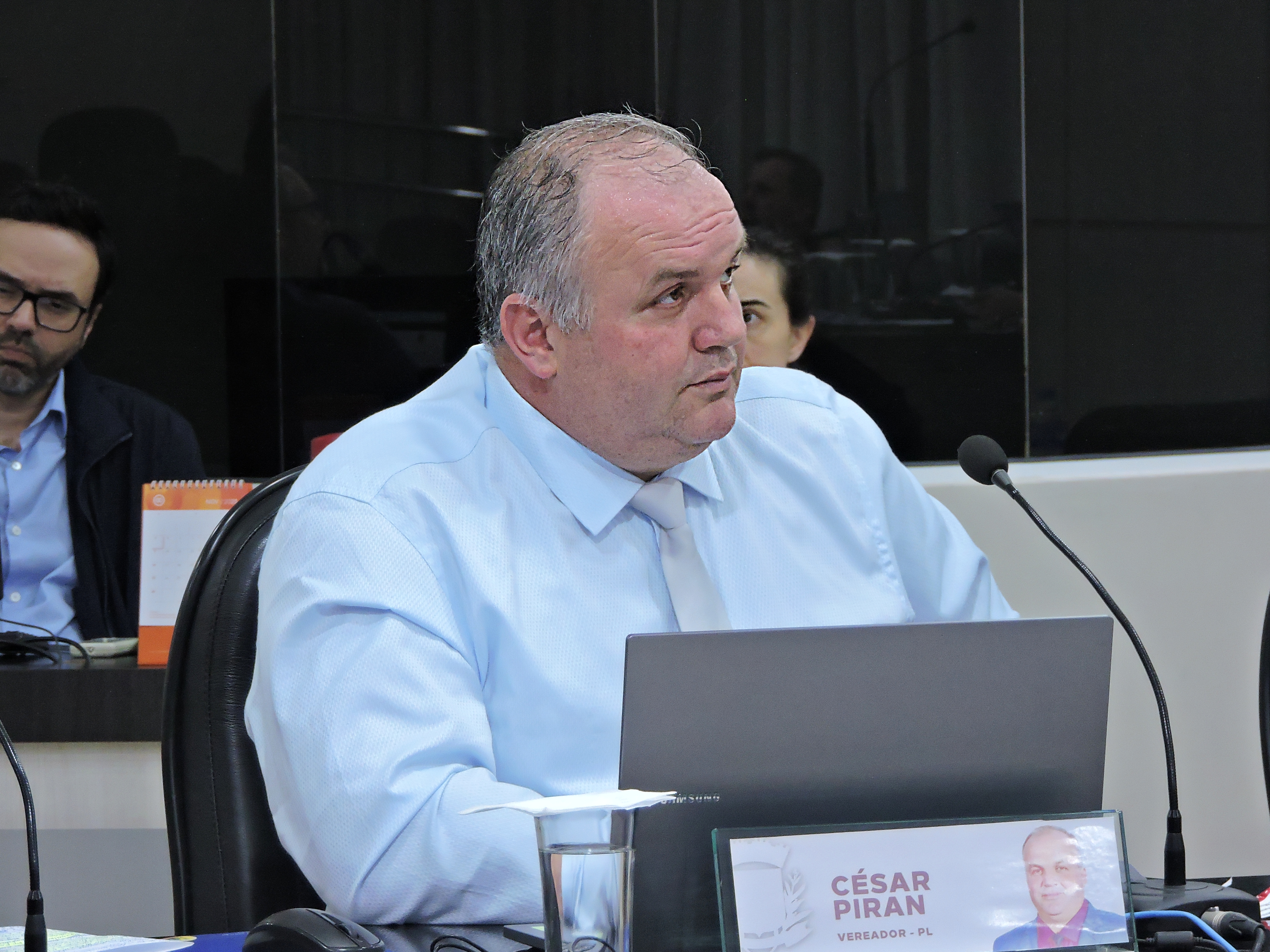 Vereador César Luiz Piran sugere restauração e padronização de placas indicativas nas comunidades do interior