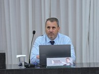 Vereador Edson Ferrari solicita melhorias em campinho do Bairro Santa Catarina