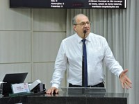 Vereador sugere alteração no modo de estacionamento em parte da Rua Rio de Janeiro