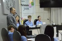 Vereadores mirins realizam primeira sessão ordinária de 2026 em São Lourenço do Oeste