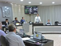Vereadores solicitam informações à Secretaria de Saúde sobre pacientes em tratamento de câncer